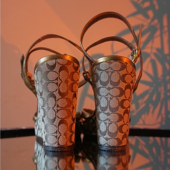 COACH SIGNATURE LOGO SHOES - Picture 3 of 6